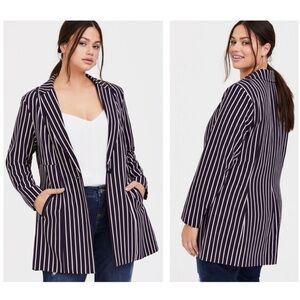 Torrid Studio Crepe Boyfriend Longline Blazer in Black Stripe Size 3X 22-24